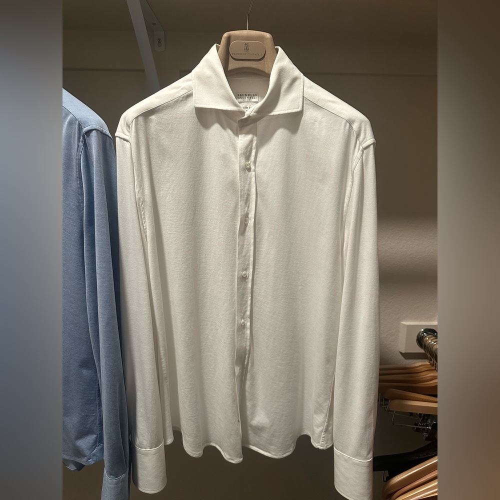 Brunello Cucinelli men’s button down 100% cotton slim fit shirt, size M + hanger